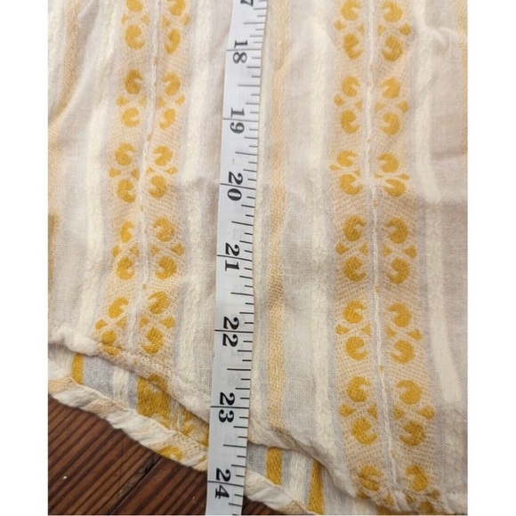 Velvet by Graham and Spencer 100% cotton top. - Picture 6 of 6